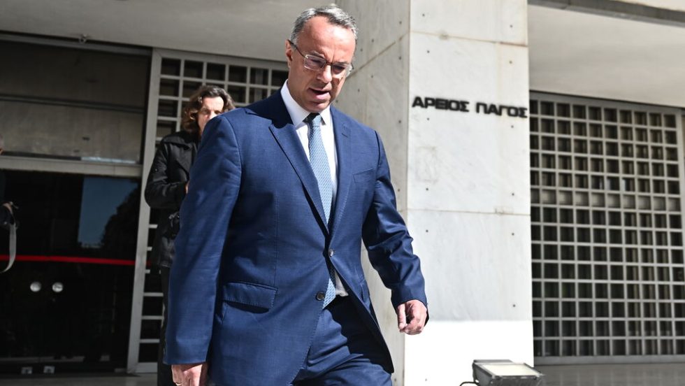 Από τη χθεσινή επίσκεψη του Χρήστου Σταϊκούρα στον Αρειο Πάγο